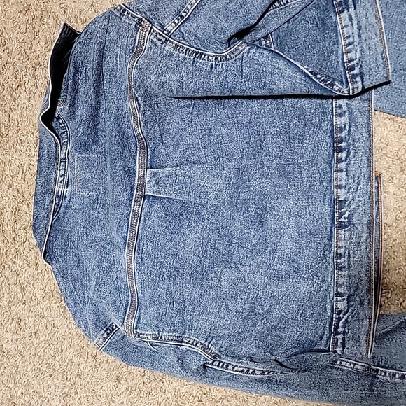 Levi Strauss relaxed trucker Denim cropped jacket - Picture 5 of 7